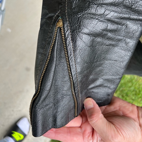leather jacket - Picture 6 of 10